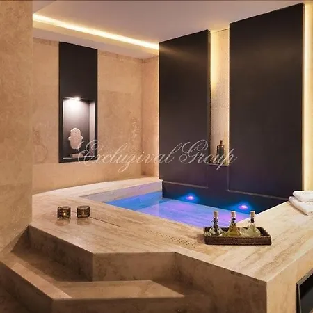 Люкс На Берегу Моря Hotel *